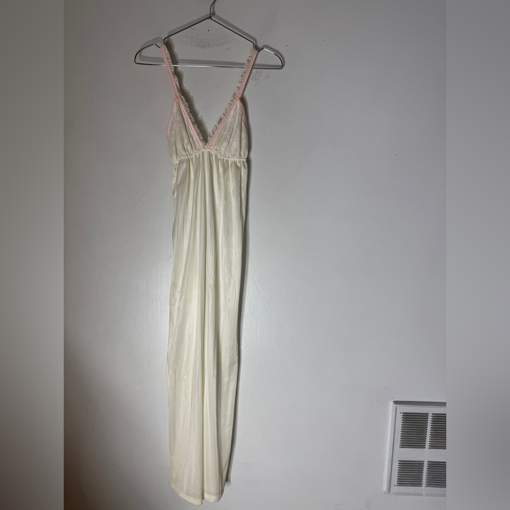 Vintage Suzy Star Cream Nylon Lace Pink Trim Junior 11 Night Gown‎